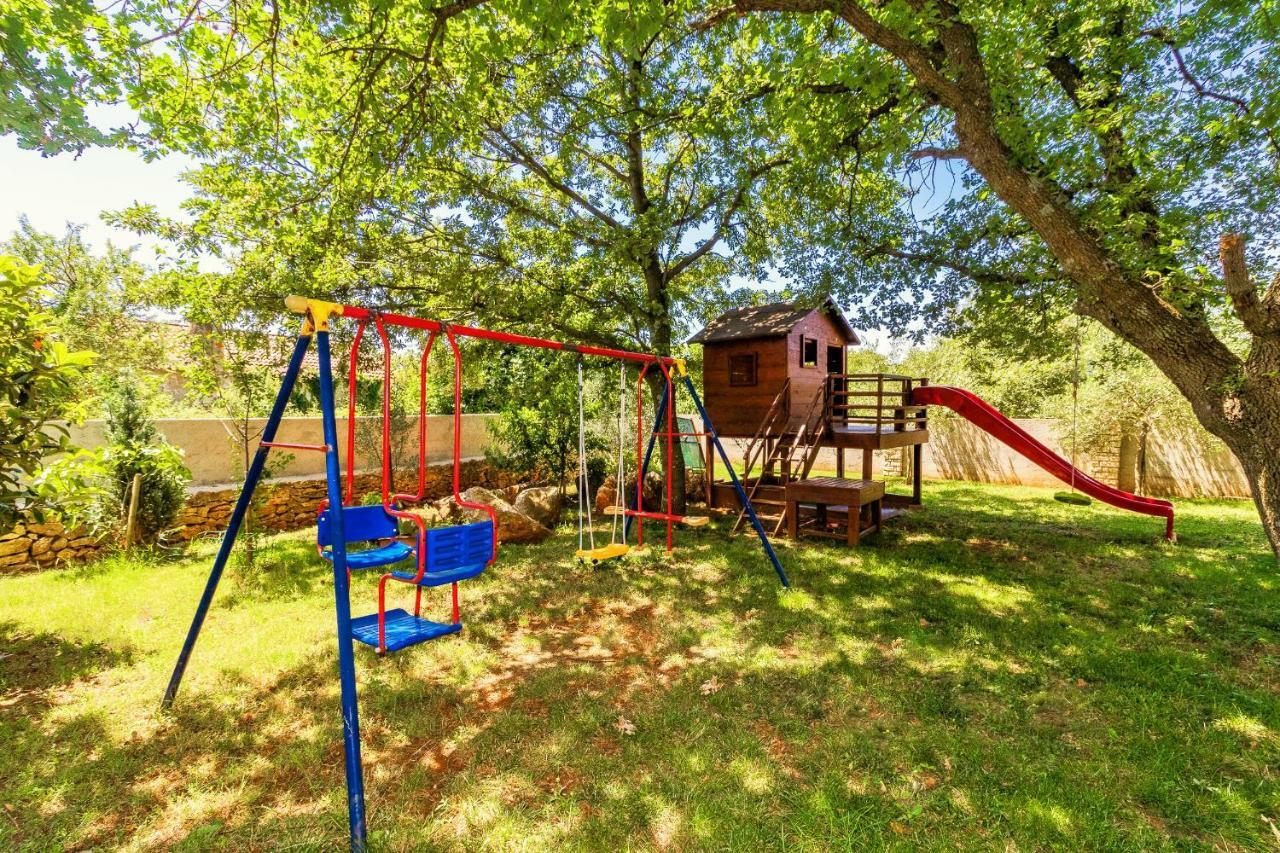 Holiday Home Sarita Šišan Екстериор снимка