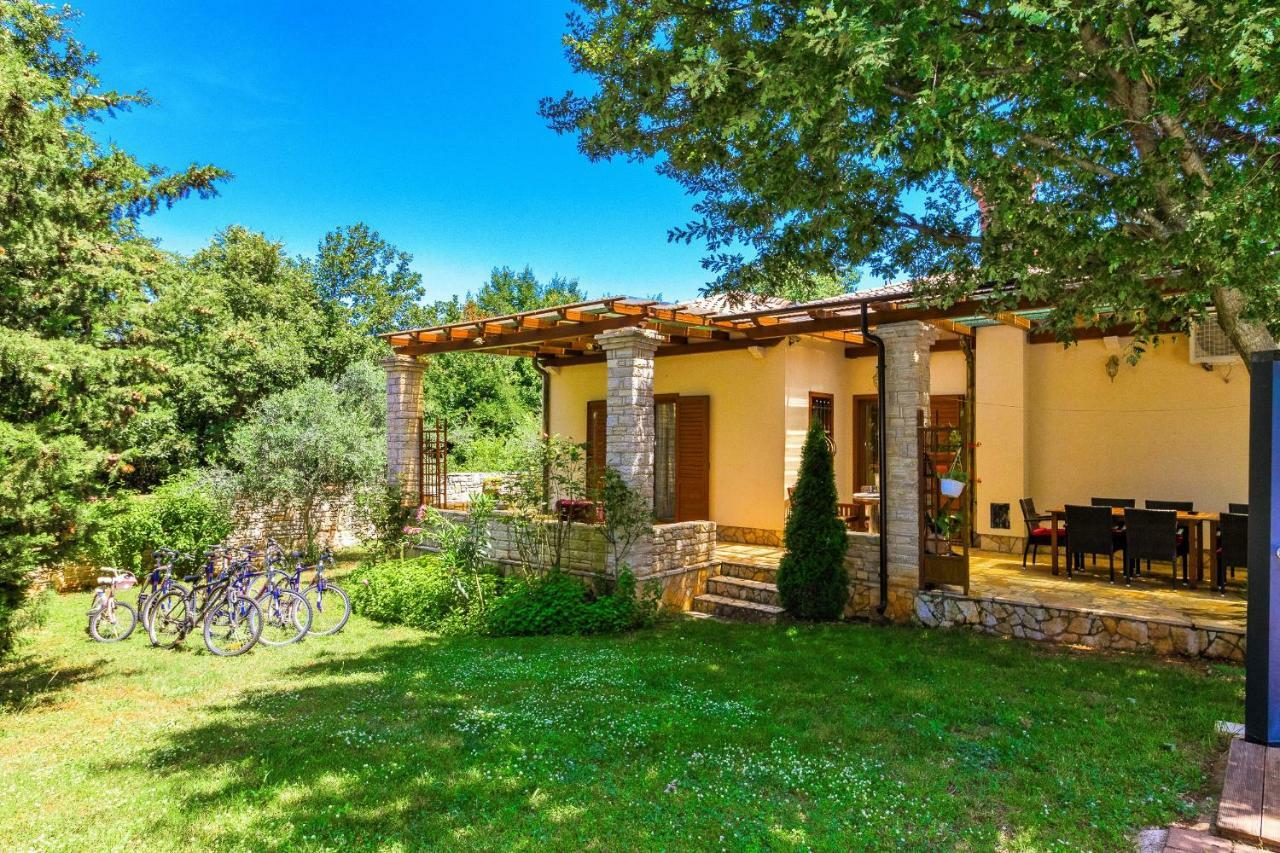 Holiday Home Sarita Šišan Екстериор снимка